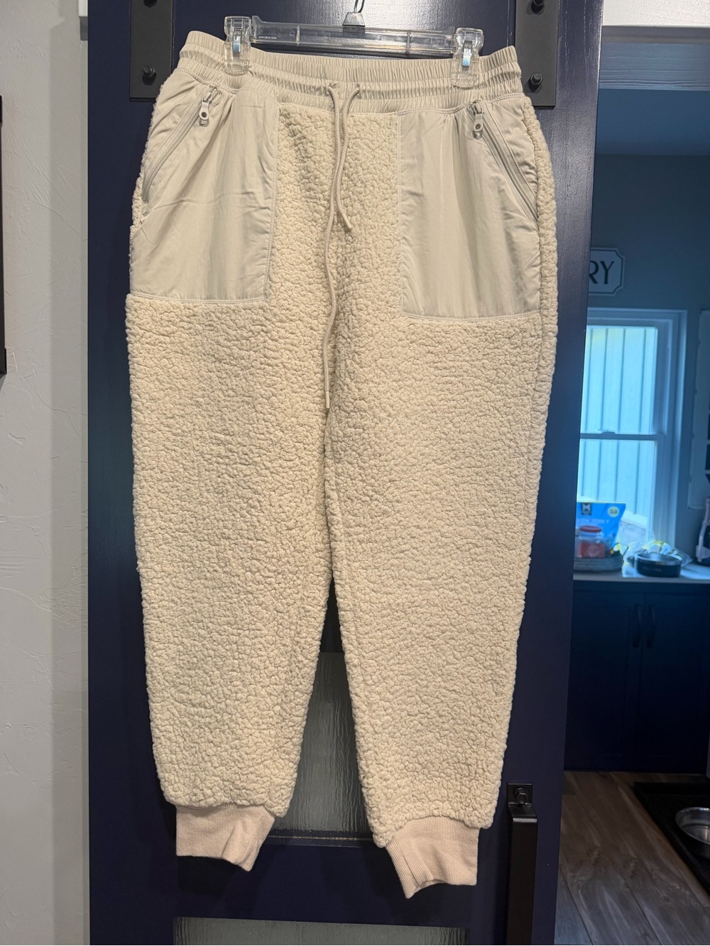Aerie Offline Cream Sherpa Jogger Track Pants